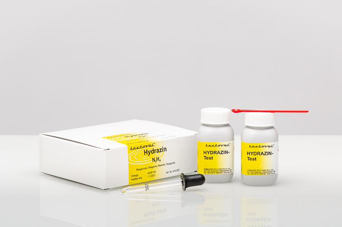 Refill pack: Hydrazine TESTOVAL® for the concentration range of 0–1 mg/l N2H4 Testoval Hydrazin Reagenzien Nachfüllset, frontale Ansicht, weiße und gelbe Etiketten