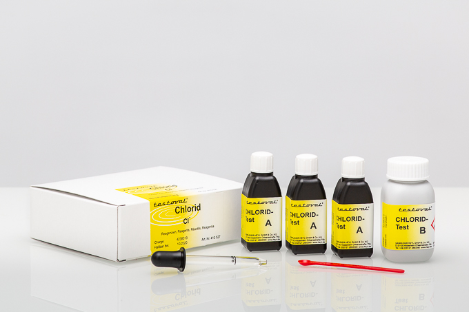 Refill pack: Reagents for Testoval® Chloride Testoval Chlorid-Reagenzien Nachfüllpackung, Vorderansicht mit vier Reagenzflaschen
