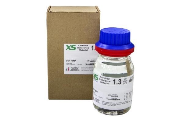 XS Basic 1,3 µS/cm Kalibrierlösung Glasflasche mit blauem Verschluss, NIST‑Rückführbarkeit