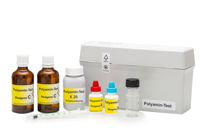 Test kit Polyamine K 26 Polyamine Testbesteck K 26, Detailaufnahme der Reagenzflaschen und Pipette, präzise Polyaminbestimmung