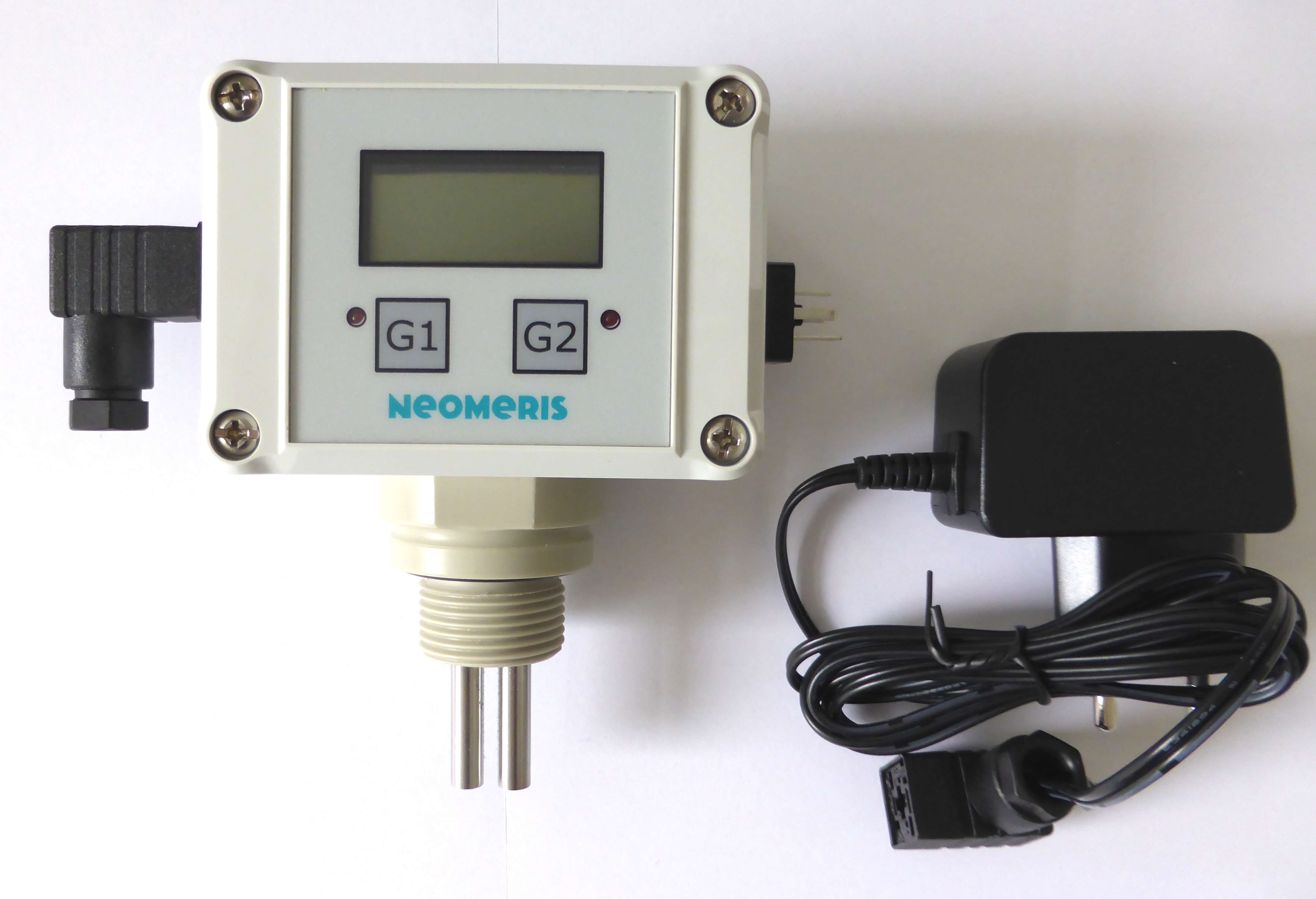 N-LF10R conductivity meter with relay output 0-10 µS - integrated 3/4" screw-in measuring cell
