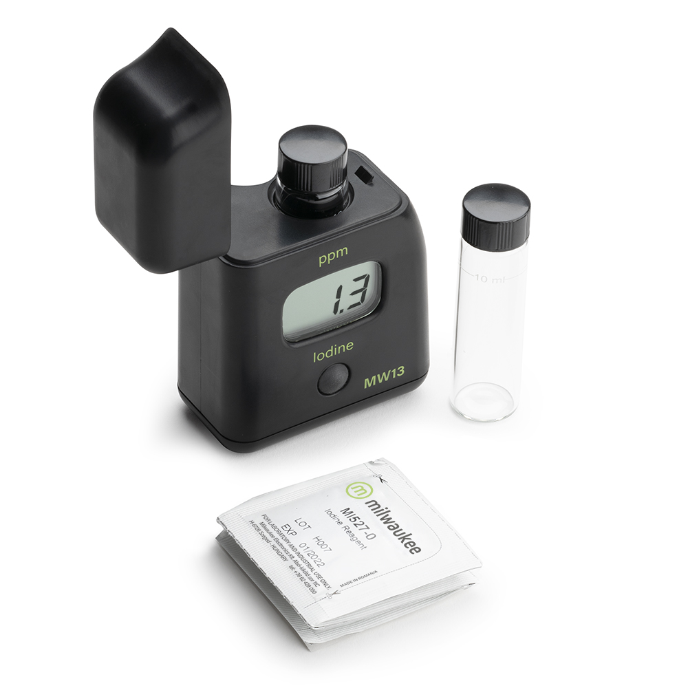 Milwaukee MW13 iodine tester side view, open with visible powder reagents, accessories for iodine determination, handy design, easy to use