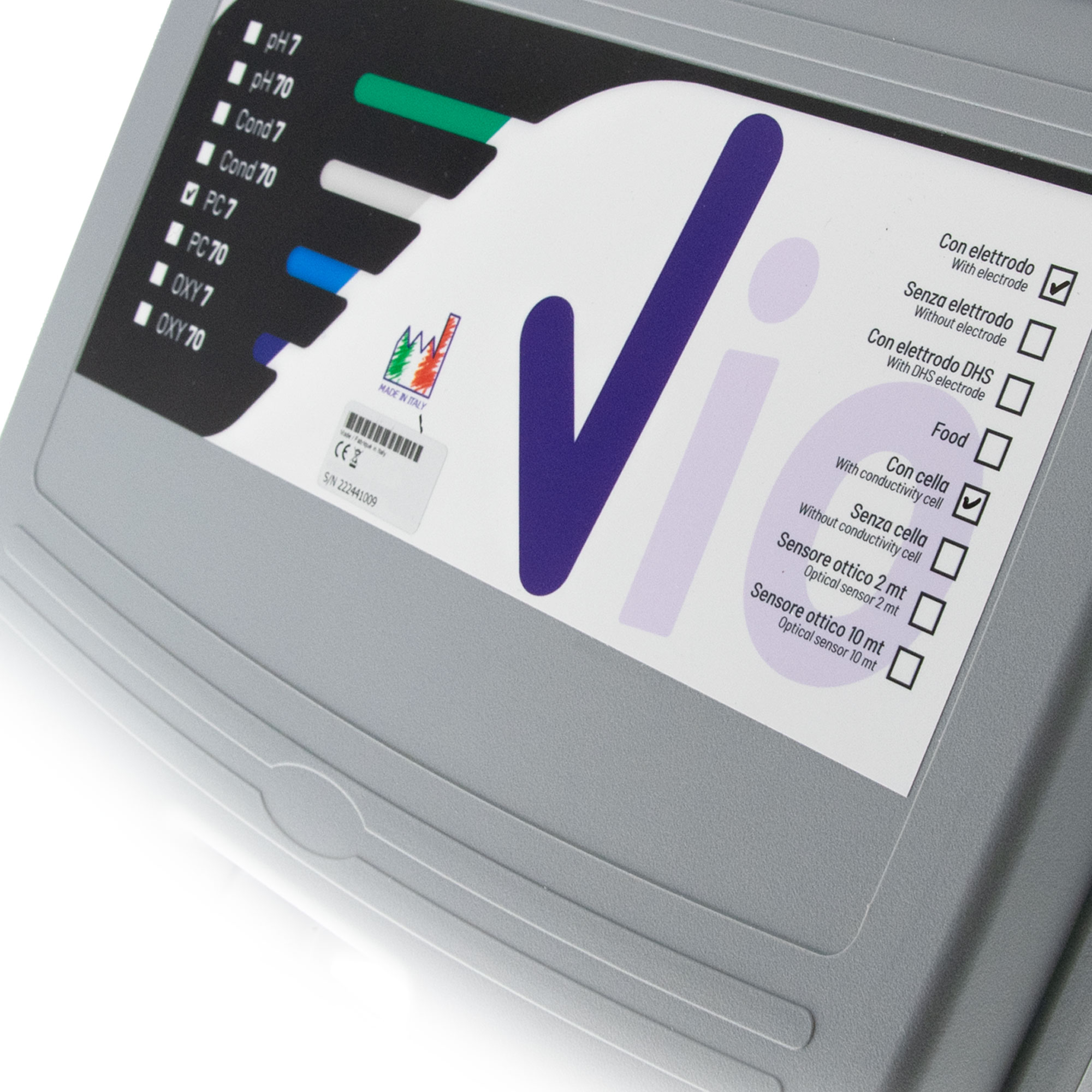 Bildausschnitt vom schrägen Analysenkoffer mit Etikett