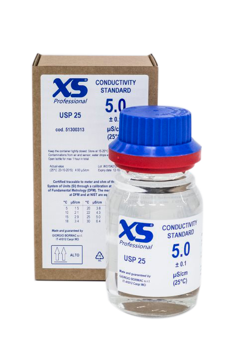 XS Professional 5,0 µS/cm DFM zertifizierte Leitfähigkeitskalibrierlösung, +-0,1% @25°C, 1 Glasflasche à 300ml
