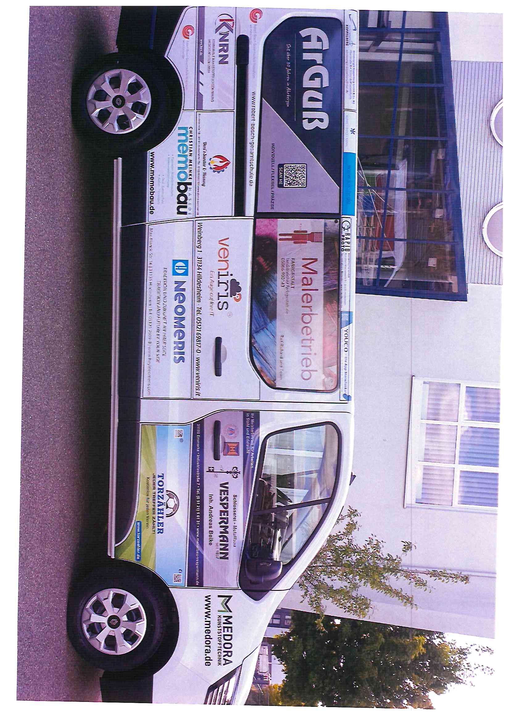 Unterstützung von HeylNeomeris für einen neuen Bus für die Robert Bosch Gesamtschule in Hildesheim