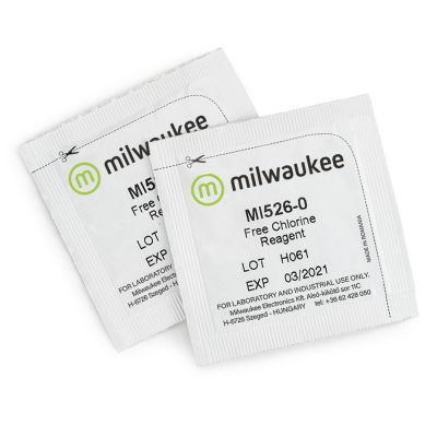 Milwaukee Mi526-25 Powder Reagent Pack, front view with product name and quantity, 25 bags visible, reagents for digital free chlorine tester